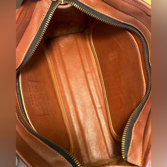 COACH Vintage ‘92 Brighton Crossbody Bag in British Tan - Picture 12 of 16
